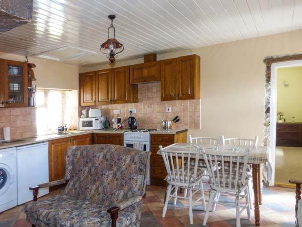 Ferrys Villa พอร์ทซาลอน ภายนอก รูปภาพ